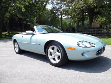 Jaguar XK Convertible, 2000