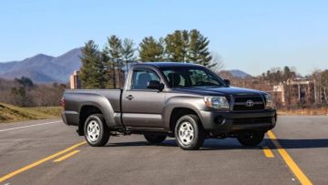 Toyota Tacoma Regular Cab, 2011