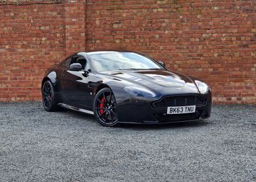 Aston Martin Vantage S V12, 2014