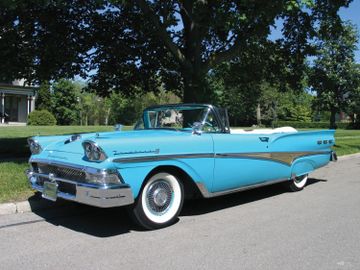 Ford Fairlane 500 Sunliner Convertible, 1958