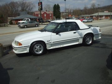 Ford Mustang GT, 1992