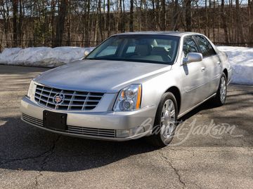 CADILLAC DTS, 2010