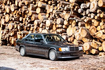 Mercedes-Benz 190E 2.3-16V, 1984
