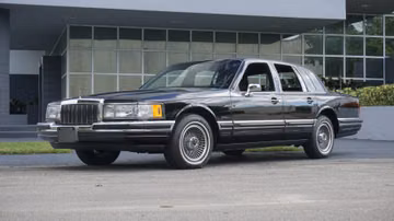 Lincoln Town Car, 1990