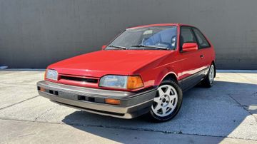 Mazda 323 GTX, 1988