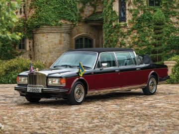 Rolls-Royce Silver Spirit I Emperor State Landaulet by Hooper, 1989