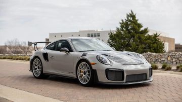 Porsche 911 GT2 RS Weissach Package, 2018
