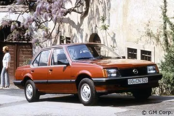 Opel Ascona 1.3 S specs