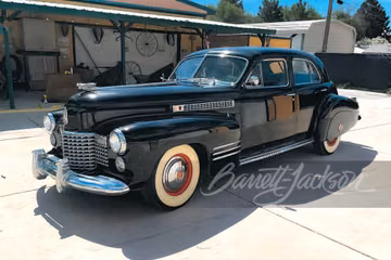 CADILLAC SERIES 62 SEDAN, 1941