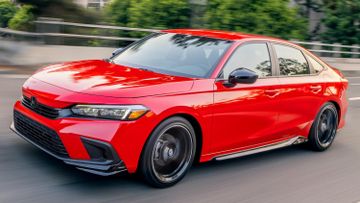 Honda Civic 2.0 Sedan (Mk XI 160 PS) specs
