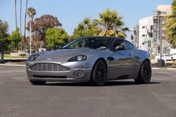 Aston Martin Vanquish, 2002