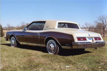 BUICK RIVIERA 2 DOOR COUPE, 1979