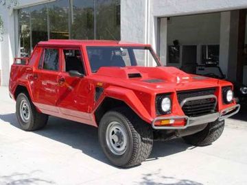 Lamborghini LM002 specs