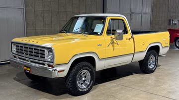 Dodge Power Wagon Pickup, 1975
