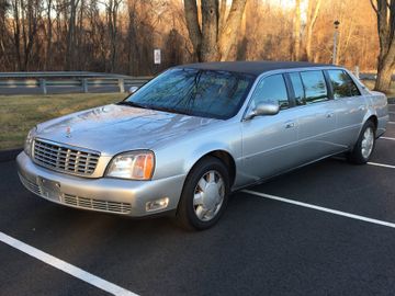 Cadillac Deville Limousine, 2000