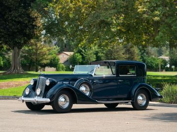 Packard 1501 Super Eight Town Car by Brewster, 1937