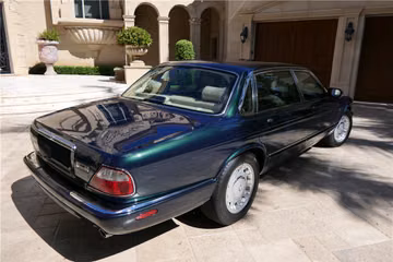 JAGUAR VANDEN PLAS, 2000