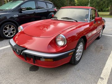 Alfa Romeo Spider Convertible, 1986