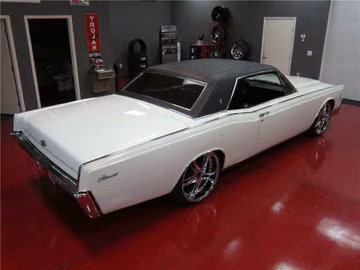 LINCOLN CONTINENTAL 2 DOOR COUPE, 1966