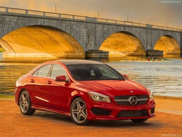 Mercedes-Benz CLA 220 CDI specs