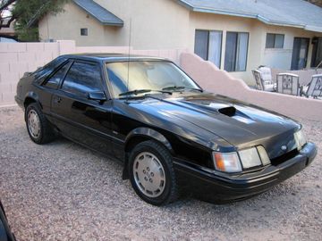 Ford Mustang SVO (Mk III 203 PS) specs