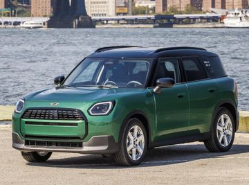 Mini Countryman E (Mk III) specs