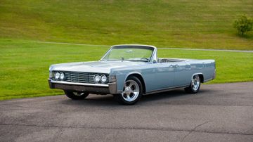 Lincoln Continental Convertible, 1965