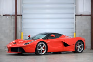 Ferrari LaFerrari, 2015