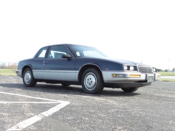 Buick Riviera T-Type, 1987