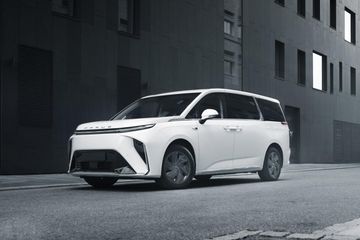 Характеристики Maxus MIFA 9