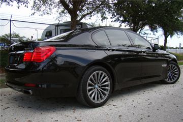 BMW 750i, 2009