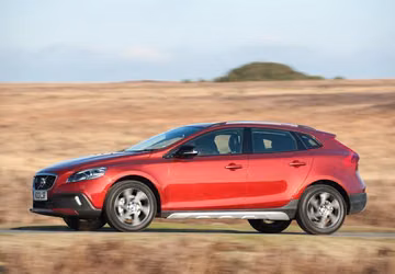 Volvo V40 Cross Country D3 (5 Cylinder) specs