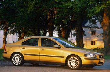 Volvo S60 2.4 D5 specs
