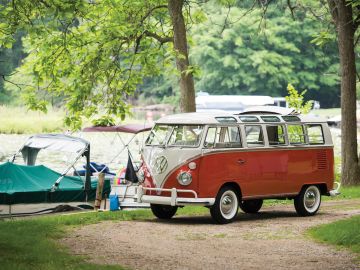 Volkswagen Type 2 '21-Window' Deluxe Microbus, 1965