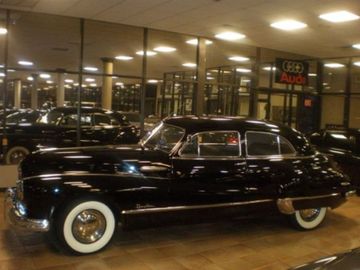 Buick Roadmaster 4-Door Hardtop, 1948