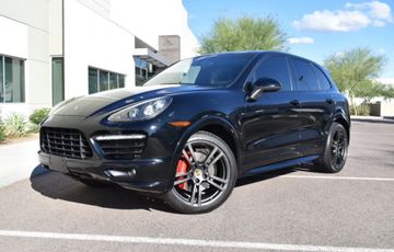 Porsche Cayenne GTS, 2014