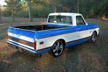 CHEVROLET C-10 CUSTOM PICKUP, 1972