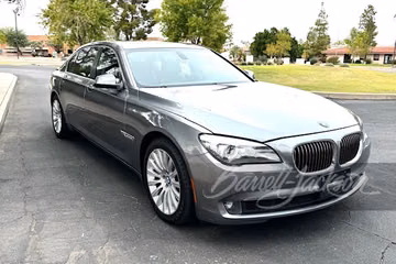 BMW 750Li, 2012