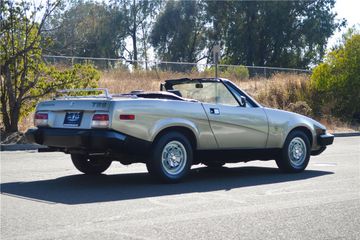 TRIUMPH TR8 ROADSTER, 1980