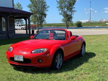 Mazda MX-5 Miata Convertible, 2007