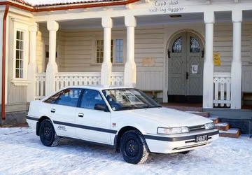 Mazda 626 Hatchback 2.0i 16V GT 4WS specs