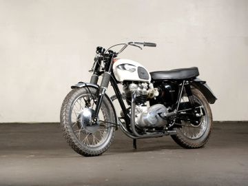 Triumph Bonneville، 1966
