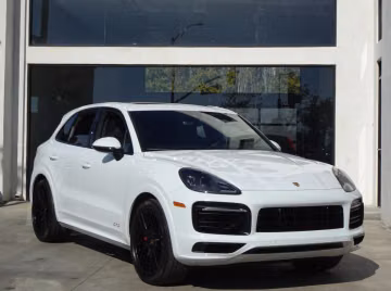 Porsche Cayenne GTS, 2021