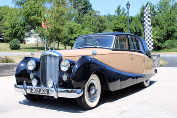Bentley R-Type Sedan, 1955