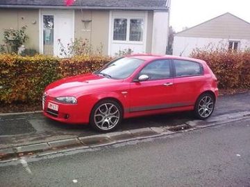Alfa Romeo 147 1.9 JTD M-Jet specs