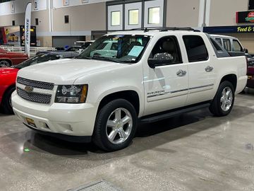 Chevrolet Avalanche LTZ, 2011