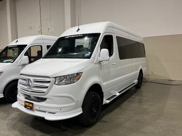 Mercedes-Benz Sprinter Van, 2023