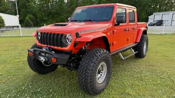 Jeep Gladiator Mojave Custom Pickup, 2023