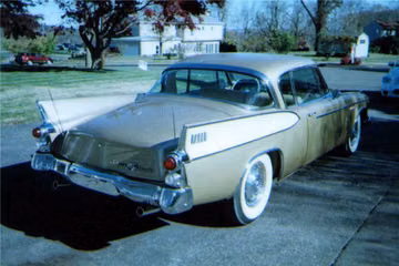 ستوديبيكر غولدن هوك، كوبيه بسقف صلب ببابين، 1957