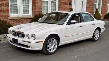 Jaguar XJ8 Vanden Plas, 2004